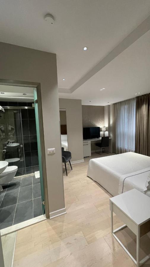 Hotel Oresti Center Tirana Esterno foto