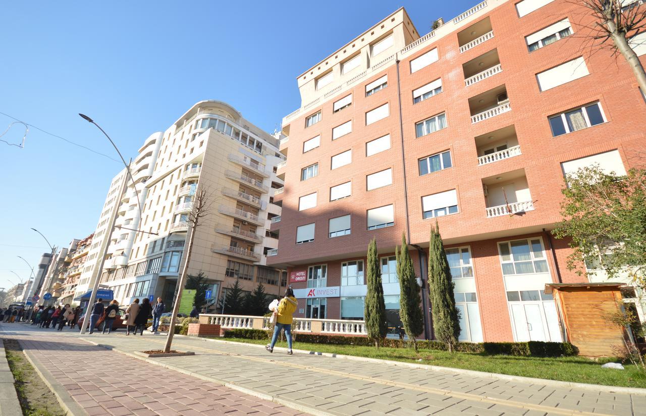 Hotel Oresti Center Tirana Esterno foto